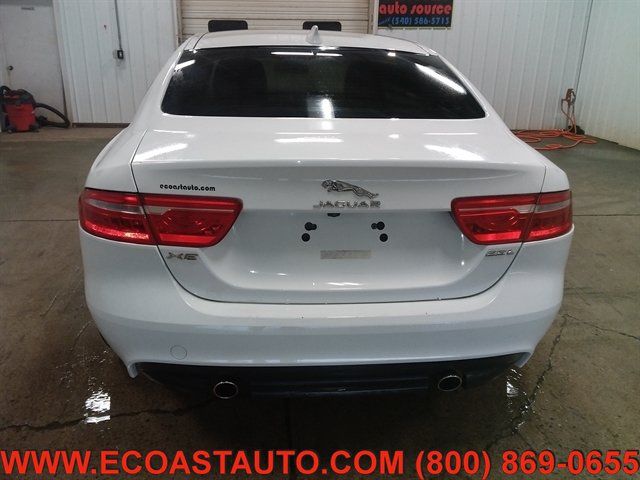 Used 2017 Jaguar XE RWD image 8