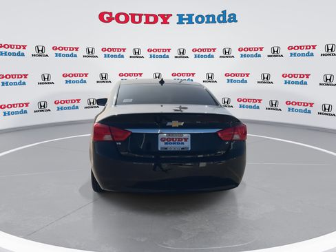 Used 2017 Chevrolet Impala LT image 7