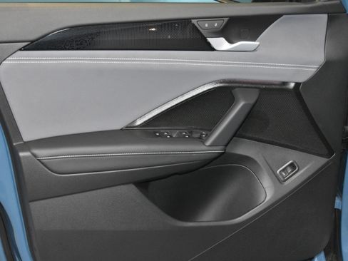 New 2026 Volkswagen Tiguan SE AWD/4WD image 3