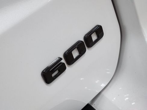 Used 2022 Cadillac Escalade ESV Sport Platinum w/ LPO, ONYX Package image 26