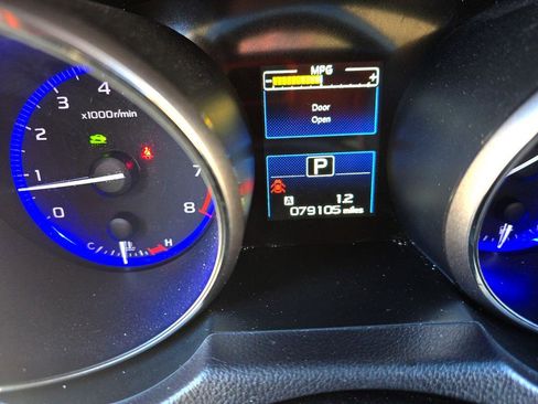 Used 2016 Subaru Outback 2.5i Limited AWD/4WD image 18