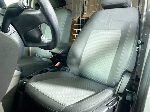 Used 2022 Ford Transit Connect XLT image 17