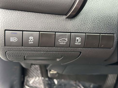Used 2024 Toyota Camry SE image 18