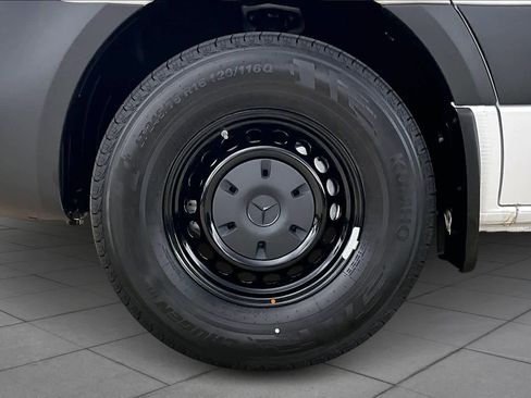 New 2026 Mercedes-Benz Sprinter 2500 image 11