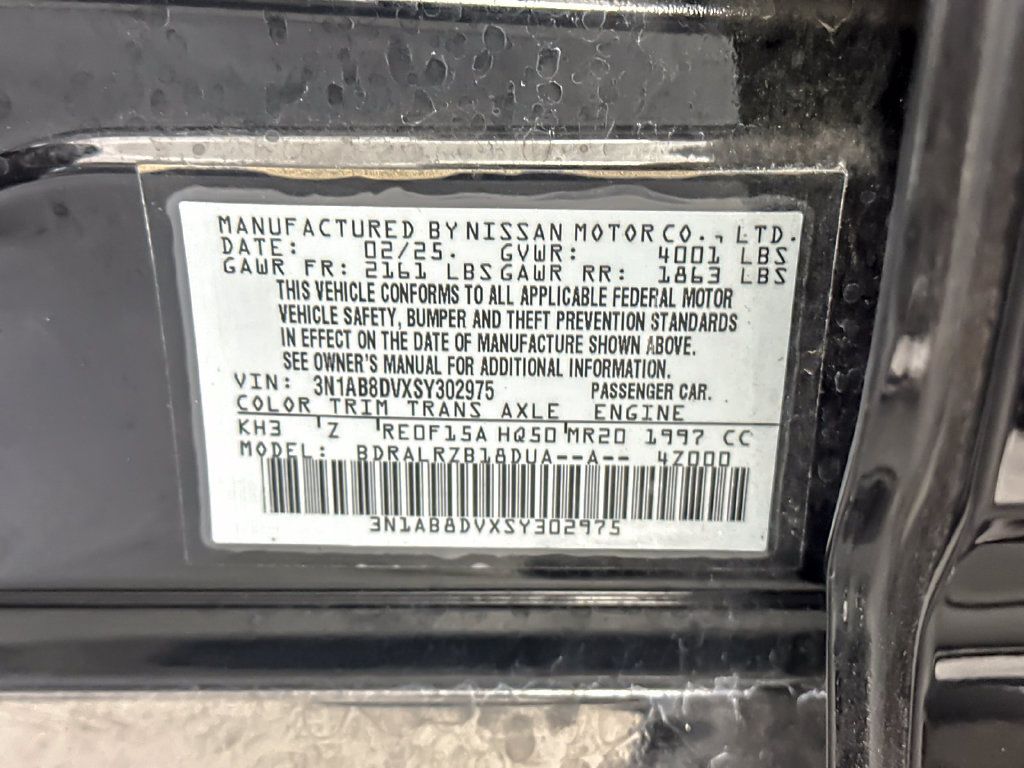 Used 2025 Nissan Sentra SR FWD image 25