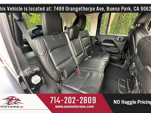 Used 2018 Jeep Wrangler Unlimited Rubicon AWD/4WD image 23