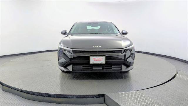 Used 2025 Kia K4 FWD image 12