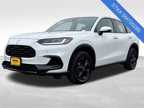 Used 2025 Honda HR-V EX-L image 3