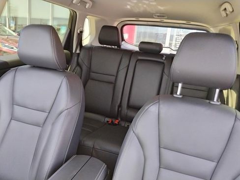 New 2025 Nissan Rogue SL image 14