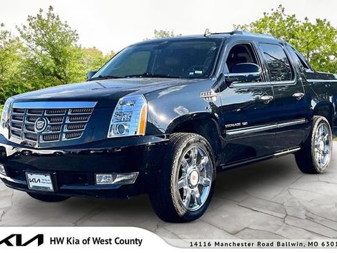 Used 2013 Cadillac Escalade EXT Premium AWD/4WD image 1