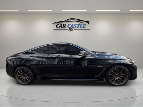 Used 2018 INFINITI Q60 Red Sport 400 w/ Sensory Package 3.0T Sport image 10