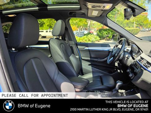 Used 2018 BMW X1 xDrive28i w/ M Sport Package AWD/4WD image 11