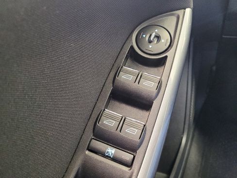 Used 2014 Ford Focus Titanium FWD image 27