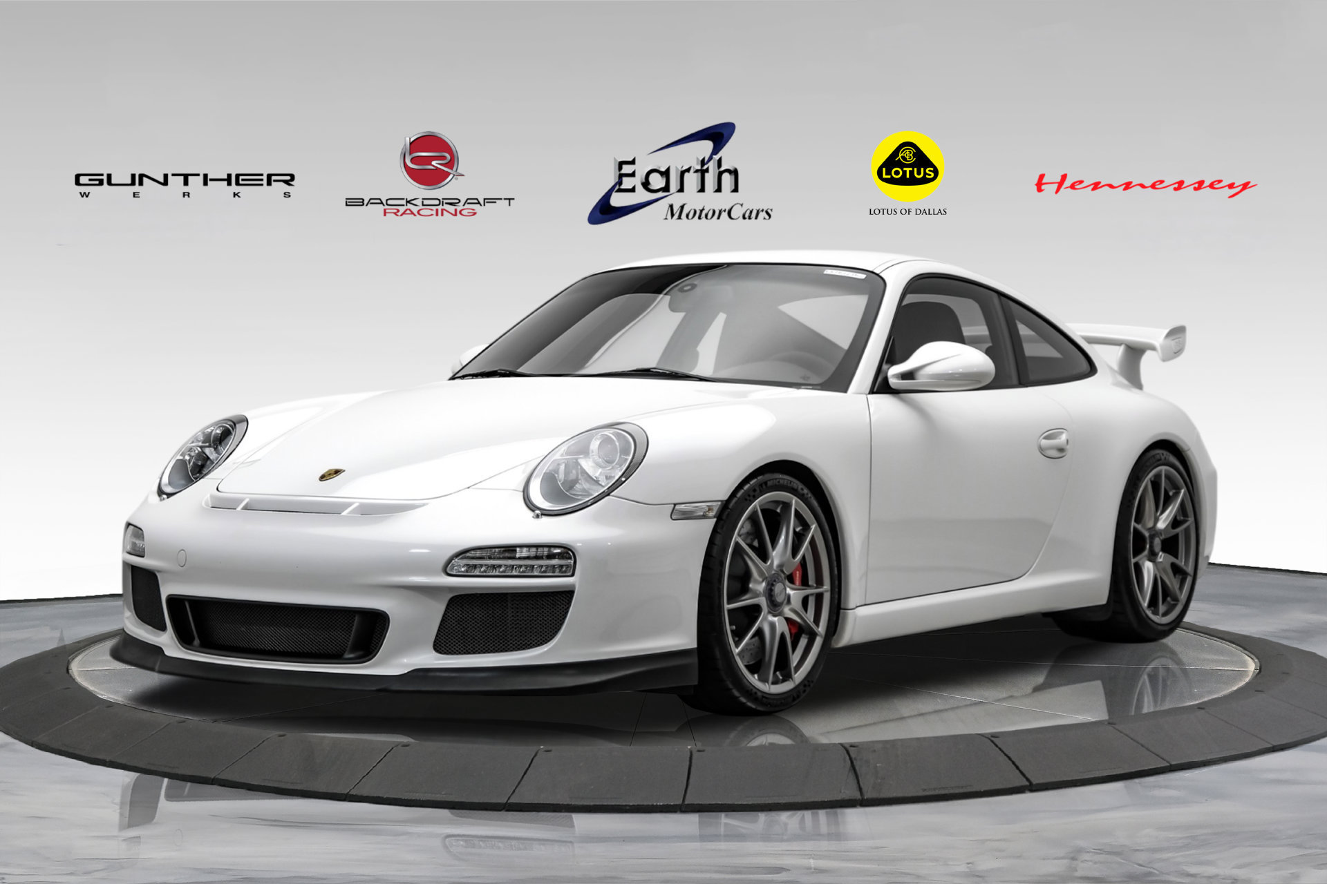 Used 2010 Porsche 911 GT3 RWD image 1