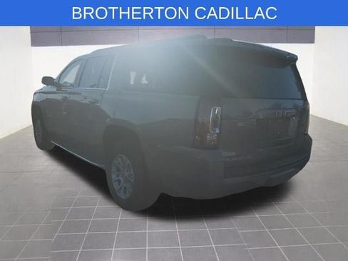 Used 2019 GMC Yukon XL SLT w/ Open Road Package AWD/4WD image 3