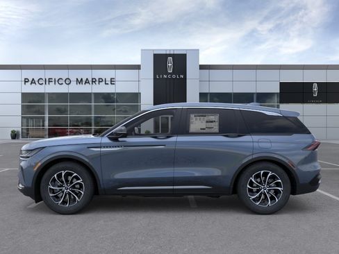 New 2026 Lincoln Nautilus Premier AWD/4WD image 3