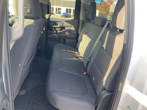 Certified 2022 GMC Sierra 1500 SLE image 17