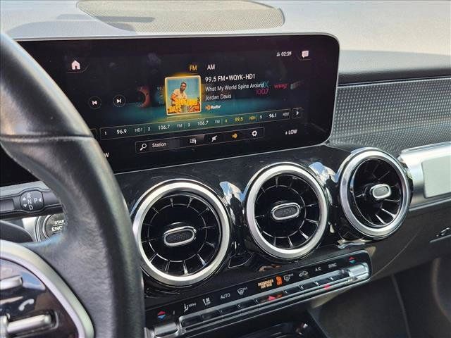Used 2021 Mercedes-Benz GLB 250 4MATIC image 13