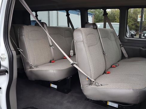 Used 2025 Chevrolet Express 3500 LT w/ LT Preferred Equipment Group image 12