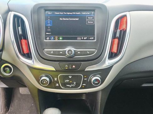 Used 2022 Chevrolet Equinox LT FWD image 8