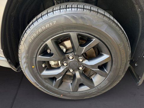 Used 2024 Toyota RAV4 LE FWD image 14