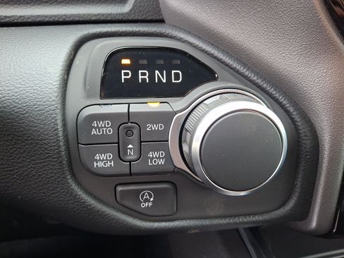 New 2026 RAM 1500 Big Horn AWD/4WD image 11
