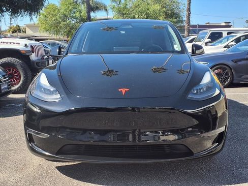 Used 2023 Tesla Model Y Long Range image 2
