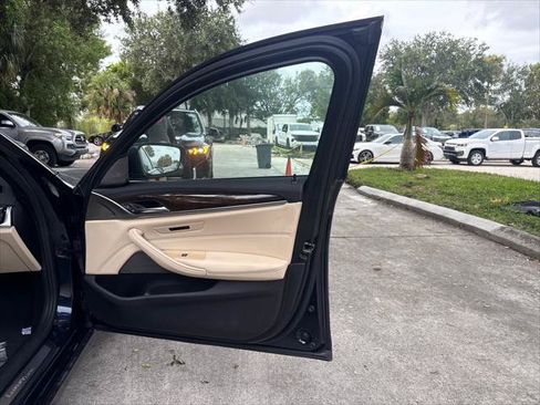 Used 2018 BMW 540i RWD image 18