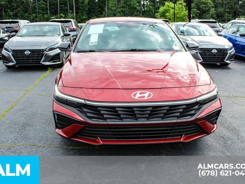 Used 2025 Hyundai Elantra Sport FWD image 7