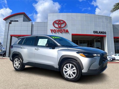 Certified 2026 Toyota Corolla Cross L image 1