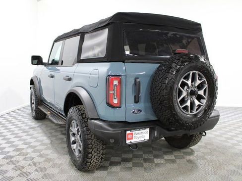 Used 2021 Ford Bronco Badlands image 4