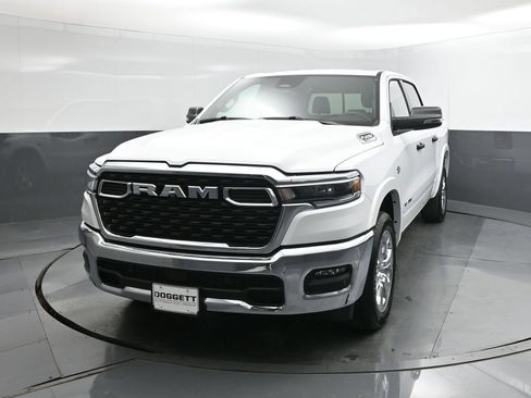New 2026 RAM 1500 4x4 Crew Cab image 30