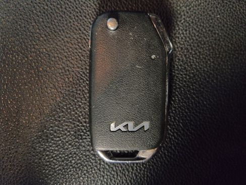Used 2023 Kia Forte LXS FWD image 32