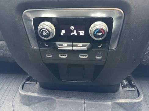Used 2024 GMC Yukon AT4 w/ AT4 Premium Package AWD/4WD image 21