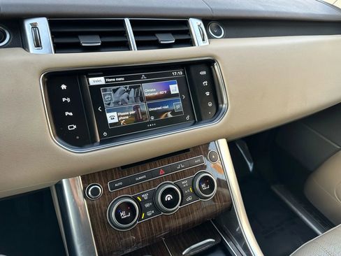 Used 2016 Land Rover Range Rover Sport HSE image 25