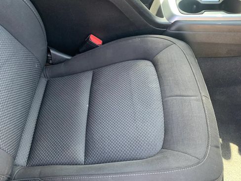 Used 2020 Chevrolet Colorado LT RWD image 13