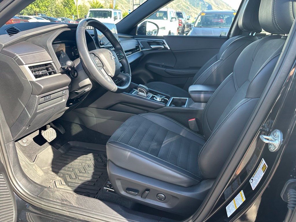 Used 2024 Mitsubishi Outlander SE Black Edition AWD/4WD image 22