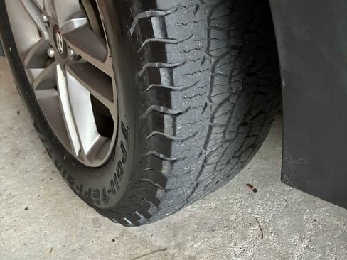 Used 2018 Hyundai Santa Fe Sport image 14