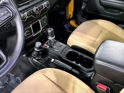 Used 2021 Jeep Wrangler Unlimited Sport AWD/4WD image 15