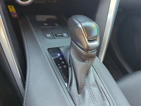 Certified 2023 Toyota Venza LE AWD/4WD image 22
