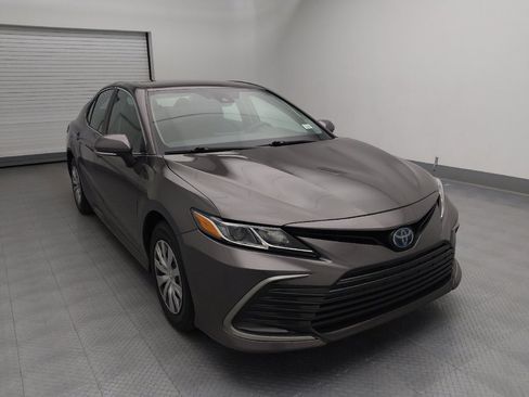 Used 2022 Toyota Camry LE image 13