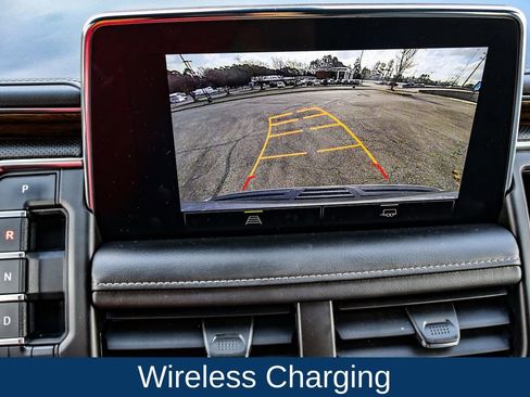 Used 2022 Chevrolet Suburban Premier image 35