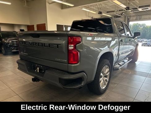 Used 2021 Chevrolet Silverado 1500 Custom AWD/4WD image 12