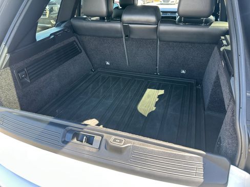 Used 2019 Land Rover Range Rover image 26