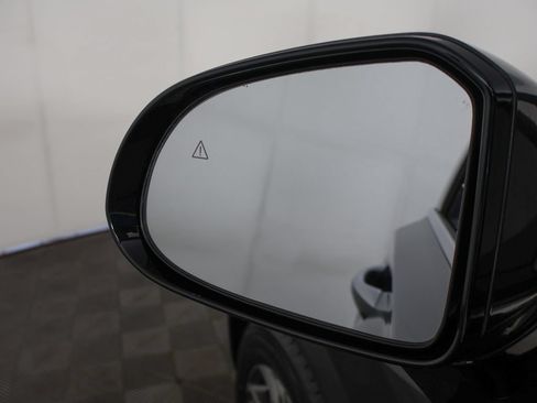 Used 2023 Hyundai Santa Fe SEL FWD image 35