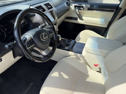 Used 2021 Lexus GX 460 Premium w/ Premium Package AWD/4WD image 13