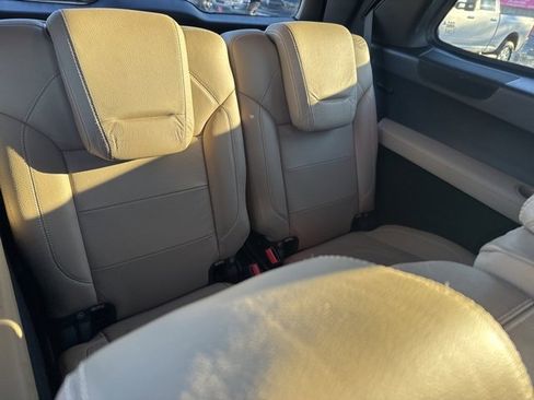 Used 2015 Mercedes-Benz GL 550 4MATIC image 15