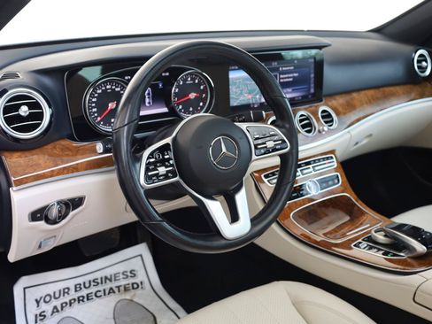 Used 2019 Mercedes-Benz E 300 4MATIC image 16