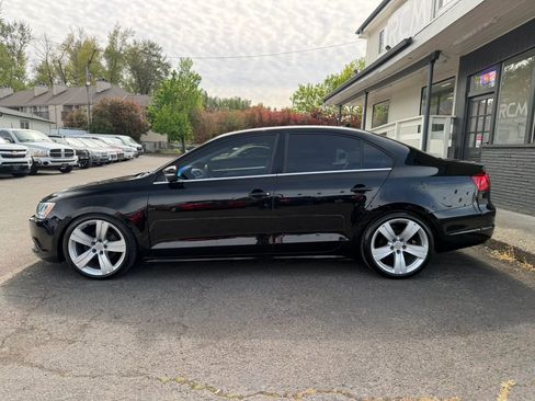 Used 2014 Volkswagen Jetta TDI FWD image 4