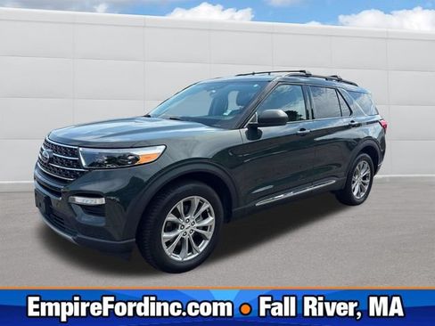 Used 2022 Ford Explorer XLT w/ Equipment Group 202A AWD/4WD image 1